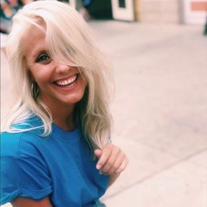 Meet your Posher, Caroline